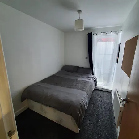 Quiet 2 Bedroom Flat In Darlington With Free Parking, Wi-Fi And More Exterior photo