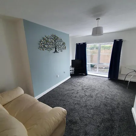 Quiet 2 Bedroom Flat In Darlington With Free Parking, Wi-Fi And More Exterior photo