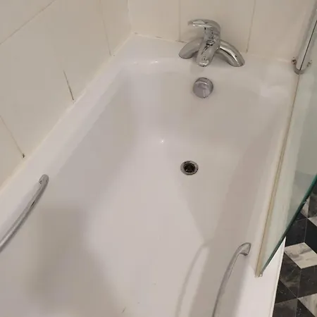 Quiet 2 Bedroom Flat In Darlington With Free Parking, Wi-Fi And More Exterior photo