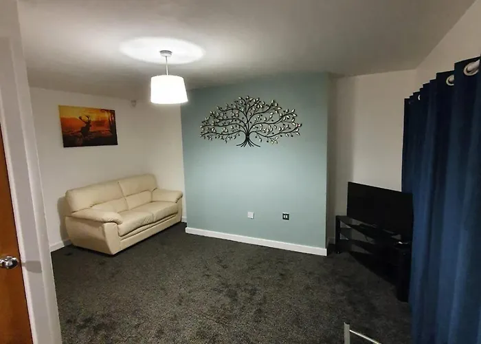 Quiet 2 Bedroom Flat In Darlington With Free Parking, Wi-Fi And More
